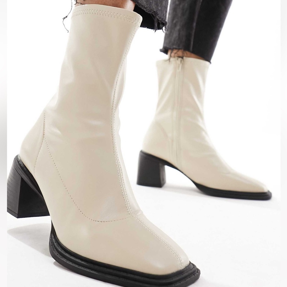 ASOS Design Wide Fit Rival Smart Mid-heel Boots in Stone
